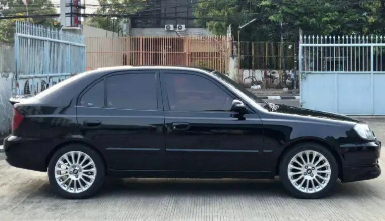 Hyundai Avega AT tahun 2014 (OLX)